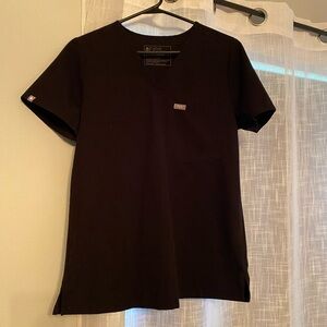 Figs scrub top size small